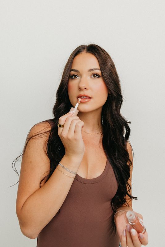 Butter Glaze Lip Elixir ( Jessica Baio X Lennon)