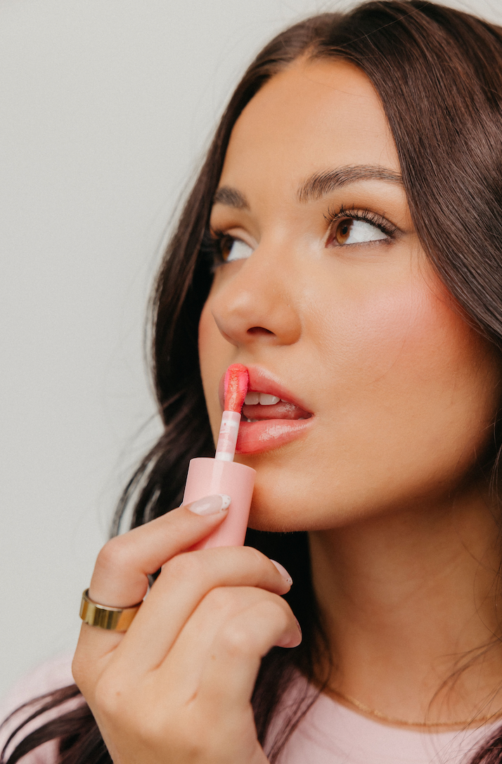 Butter Glaze Lip Elixir ( Jessica Baio X Lennon)