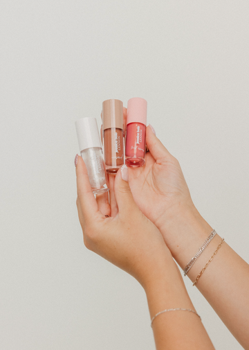 Butter Glaze Lip Elixir ( Jessica Baio X Lennon)